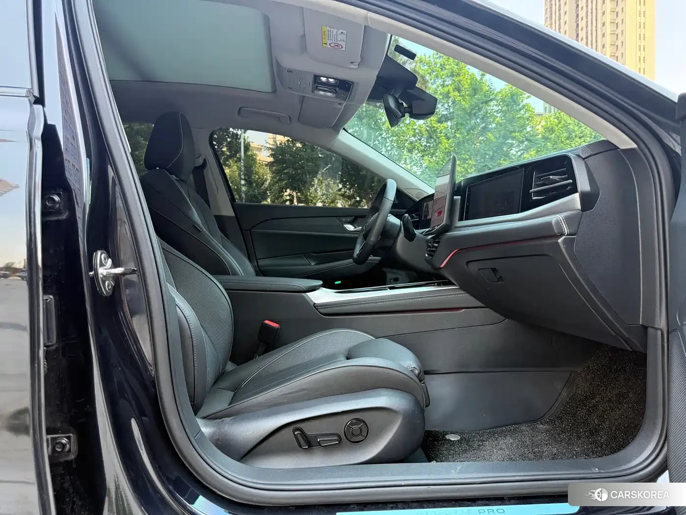 Volkswagen Passat id 4576605 из Китая 22
