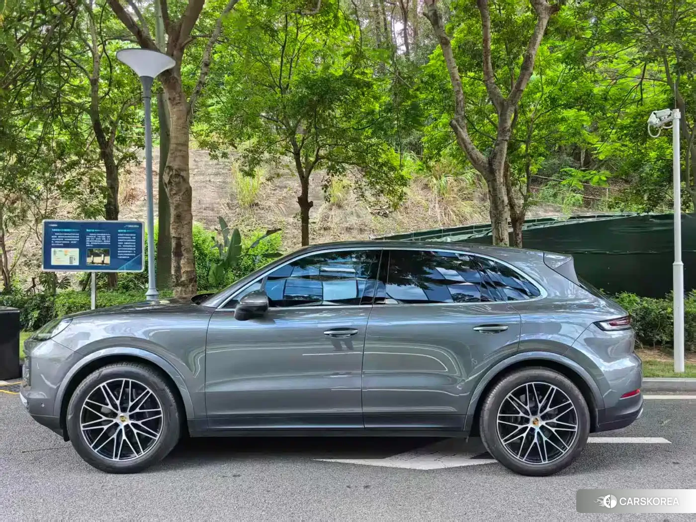 Porsche Cayenne id 4576735 из Китая 11