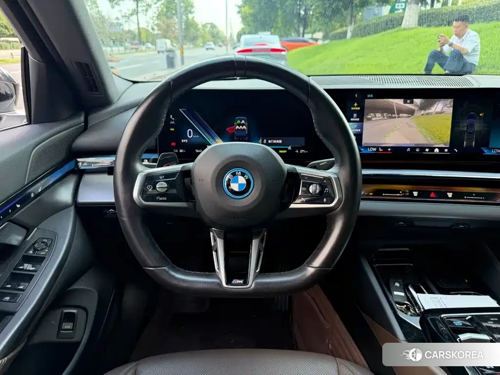 BMW i5 id 4679941 из Китая 13