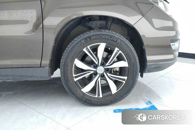 BYD S7 id 4254391 из Китая 16