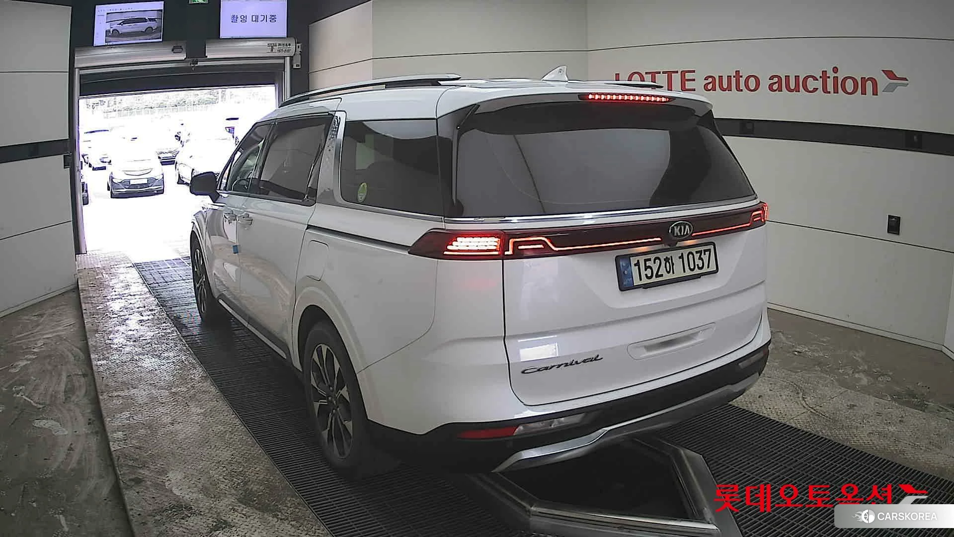 Kia Carnival id 3875736 из Кореи 37