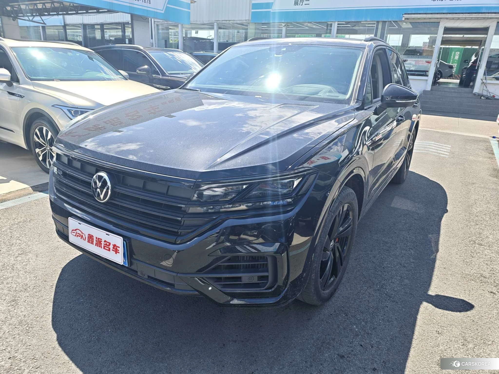 Volkswagen Touareg id 4487382 из Китая 9