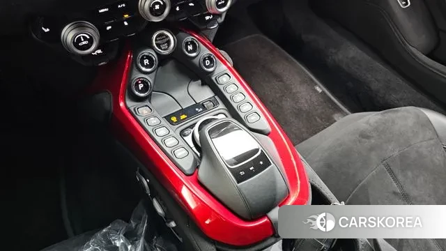 Aston Martin Vantage 2nd Generation id 3612467 из Кореи 19