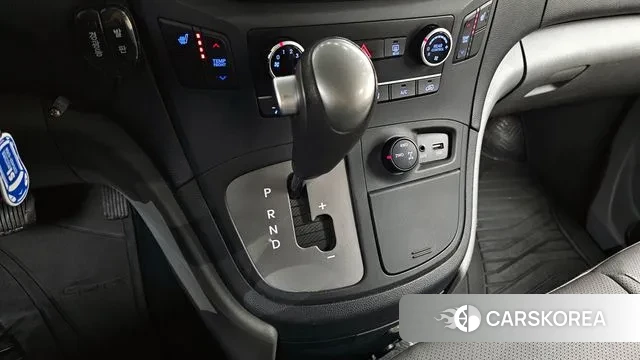 Hyundai The New Grand Starex id 3540988 из Кореи 19