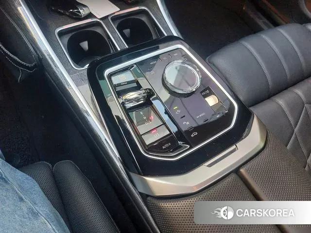 BMW 7 Series (G70) id 3447447 из Кореи 15