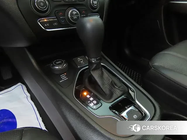 Jeep Cherokee (KL) id 3339131 из Кореи 19