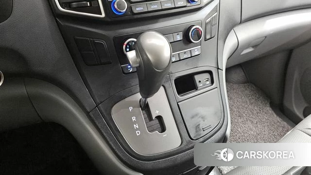 Hyundai The New Grand Starex id 3916398 из Кореи 19