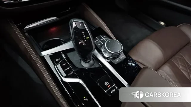 BMW 5 Series (G30) id 2974695 из Кореи 19