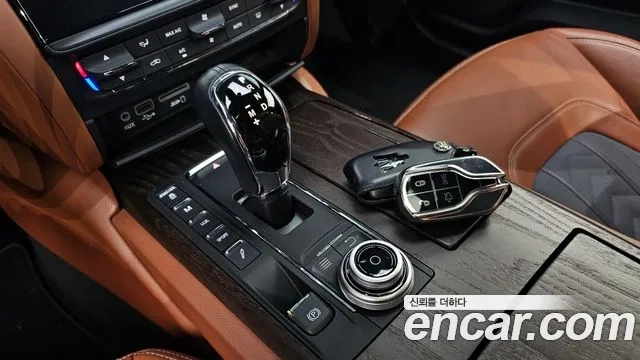 Maserati Quattroporte id 2860581 из Кореи 19