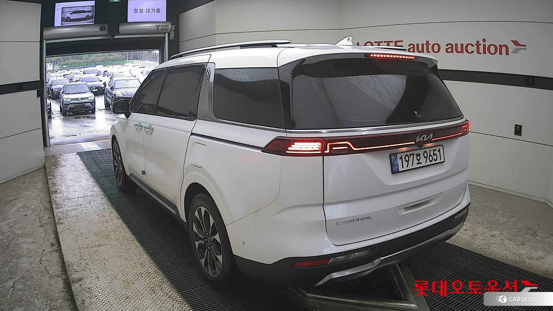 Kia Carnival id 4352373 из Кореи 36