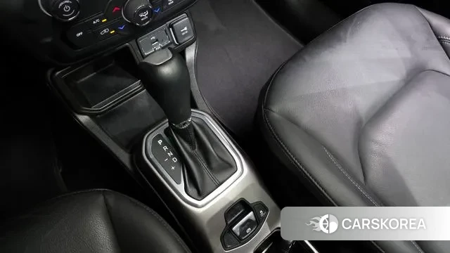 Jeep Renegade id 3301116 из Кореи 19