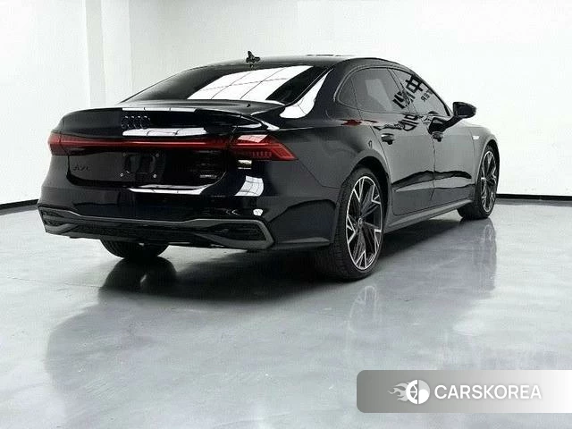 Audi A7L id 4278596 из Китая 9