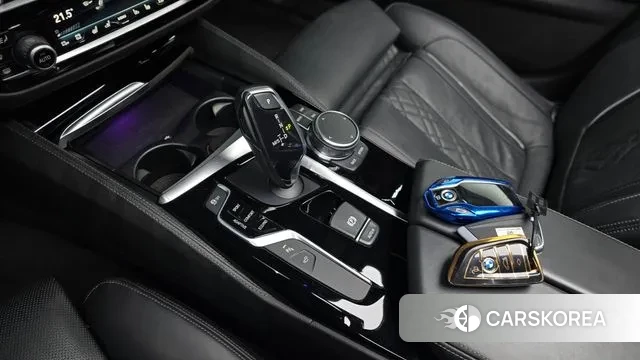 BMW 5 Series (G30) id 3602206 из Кореи 19