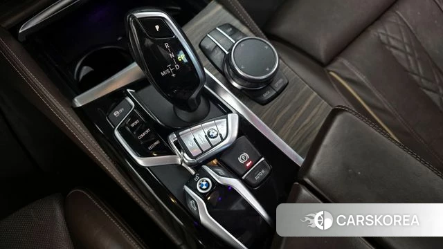 BMW 5 Series (G30) id 3873452 из Кореи 19