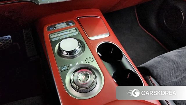 Genesis GV70 id 3819581 из Кореи 19