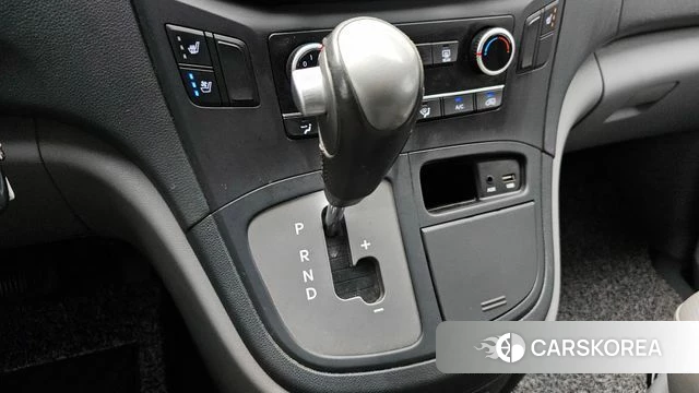 Hyundai The New Grand Starex id 4246313 из Кореи 19