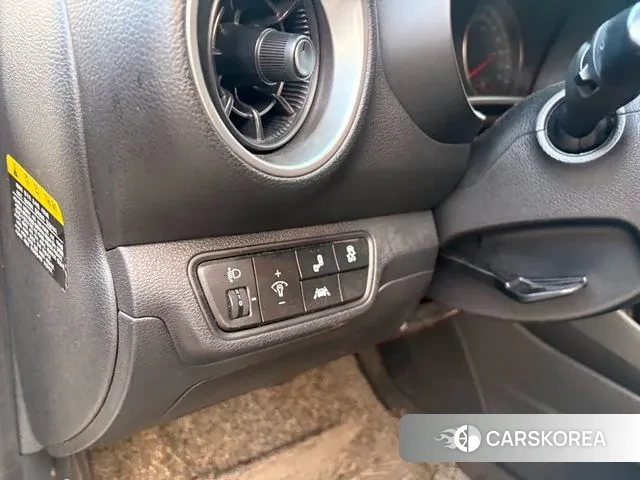 Kia Come New K3 id 3479783 из Кореи 9