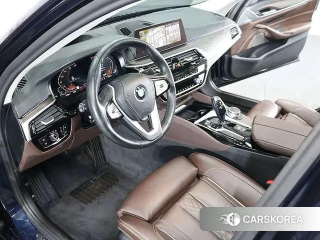 BMW 5 Series (G30) id 3296730 из Кореи 19