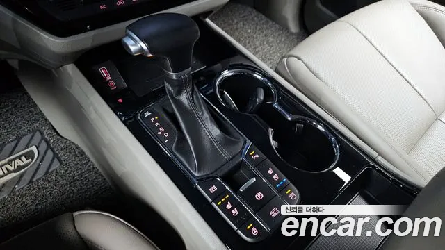 Kia The New Carnival id 2487434 из Кореи 18