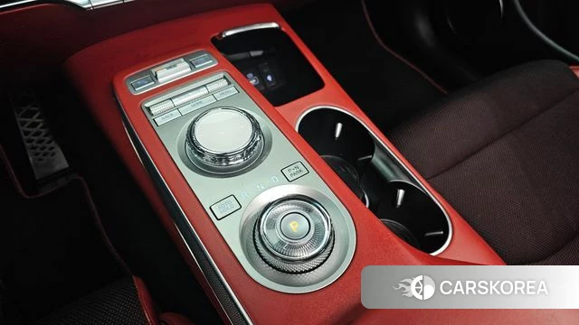 Genesis GV70 id 3807068 из Кореи 19