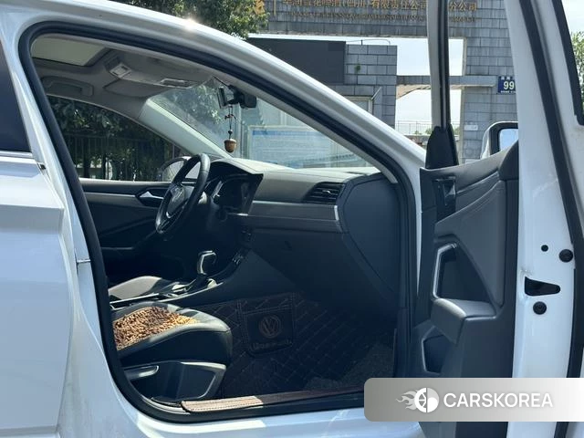 Volkswagen Sagitar id 4399982 из Китая 9