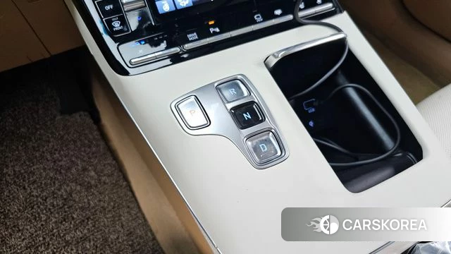 Hyundai The New Grandeur IG Hybrid id 4476661 из Кореи 35
