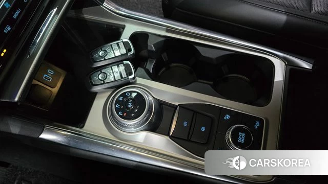 Ford Explorer 6th Generation id 4303673 из Кореи 19