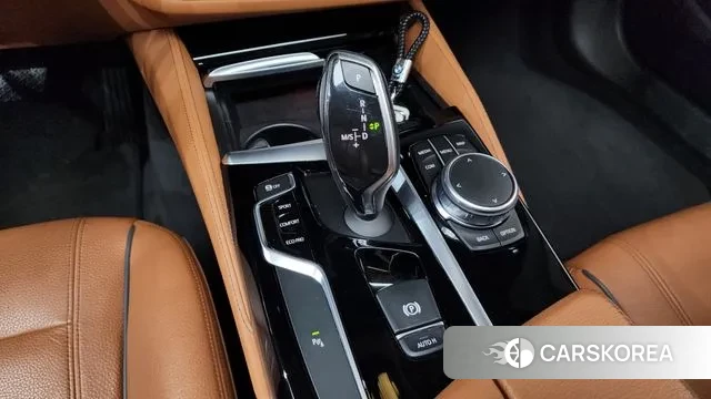 BMW 5 Series (G30) id 3403284 из Кореи 19