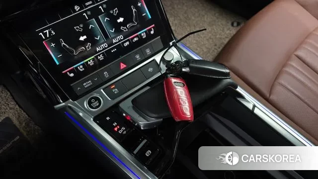 Audi e-Tron id 3218921 из Кореи 19