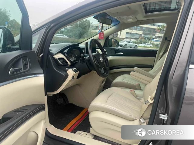 Buick GL8 id 4205701 из Китая 9