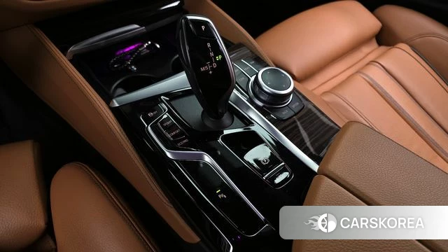 BMW 5 Series (G30) id 3871696 из Кореи 19