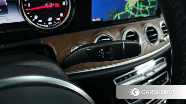 Mercedes-Benz E-Class W213 id 3428739 из Кореи 19