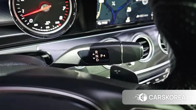 Mercedes-Benz E-Class W213 id 3429576 из Кореи 19