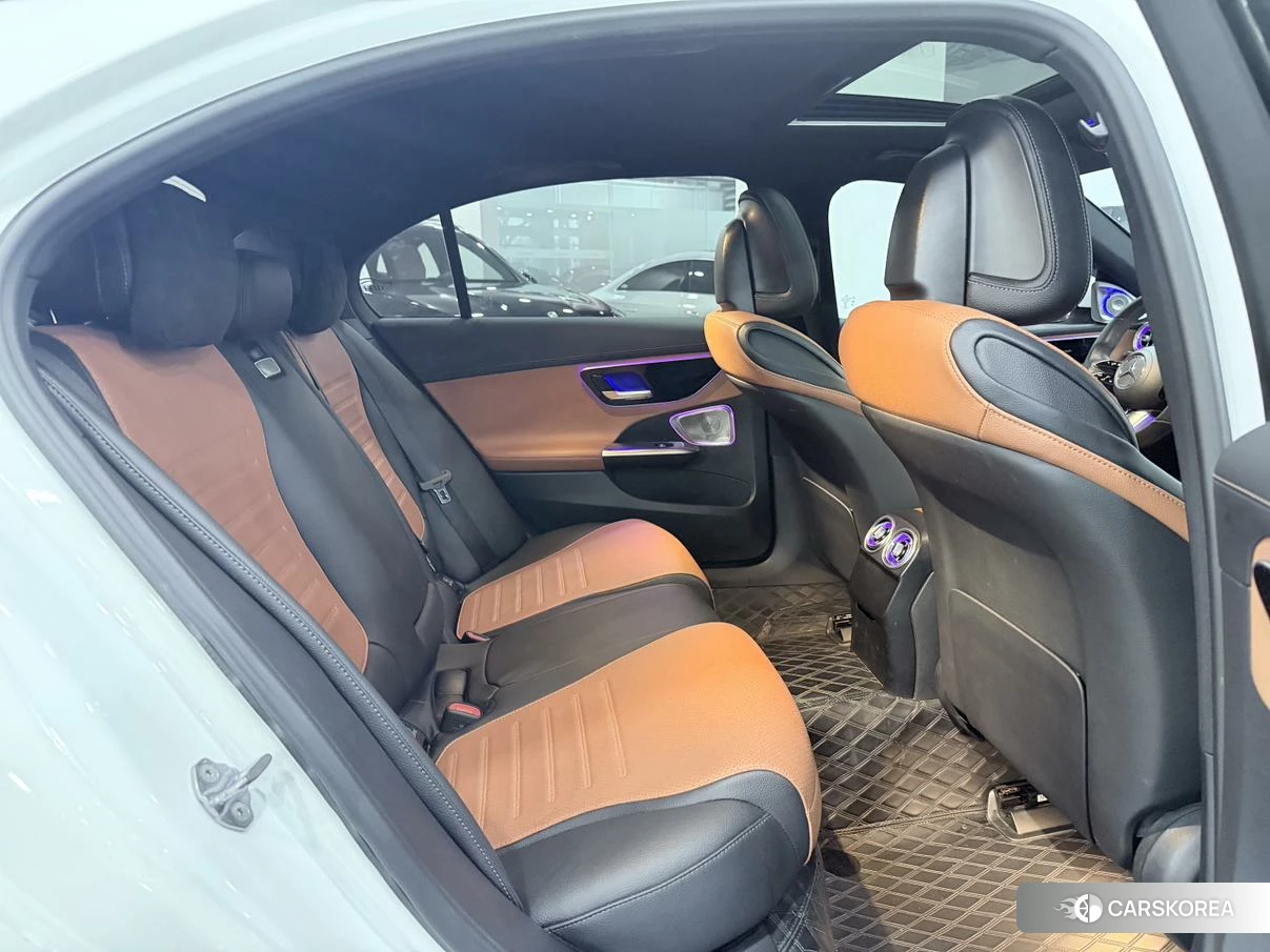Mercedes-Benz Class C id 4487239 из Китая 24