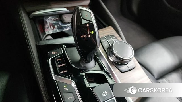 BMW 5 Series (G30) id 3937228 из Кореи 19