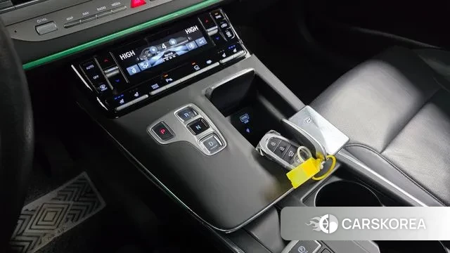 Hyundai The New Grandeur IG id 3778395 из Кореи 19