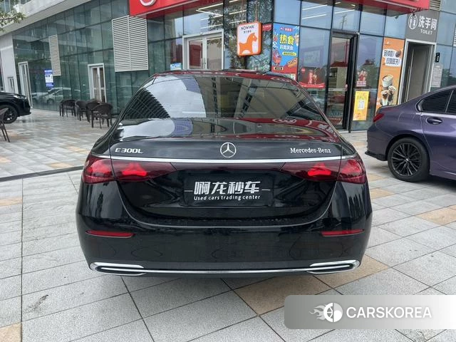 Mercedes-Benz E-class id 4353708 из Китая 9