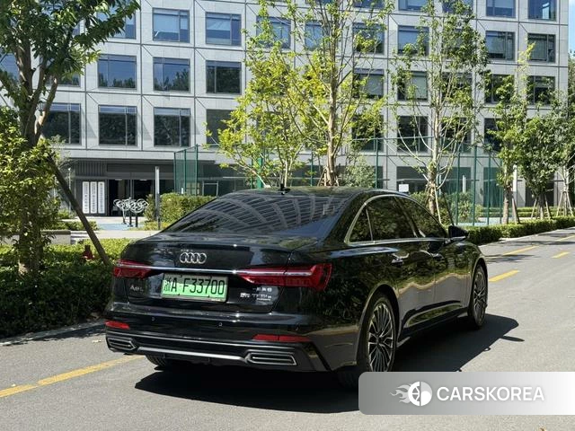 Audi A6L PHEV id 4380373 из Китая 11