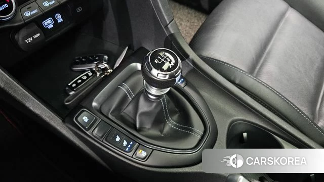 Hyundai Veloster (JS) id 3820610 из Кореи 19