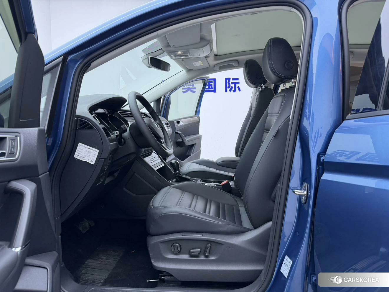 Volkswagen Touran L id 4510405 из Китая 24