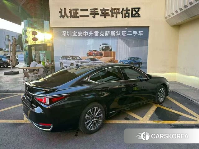 Lexus ES id 4307685 из Китая 23