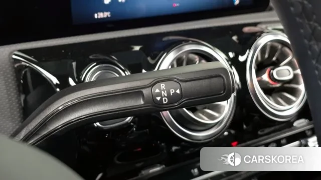 Mercedes-Benz A-Class W177 id 3299841 из Кореи 19