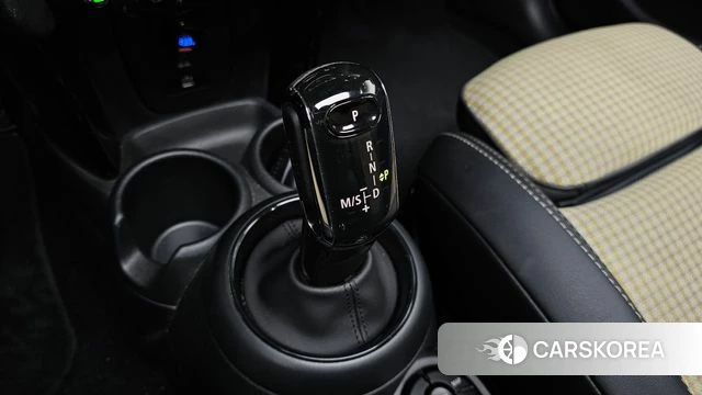 Mini Cooper S id 4725982 из Кореи 19