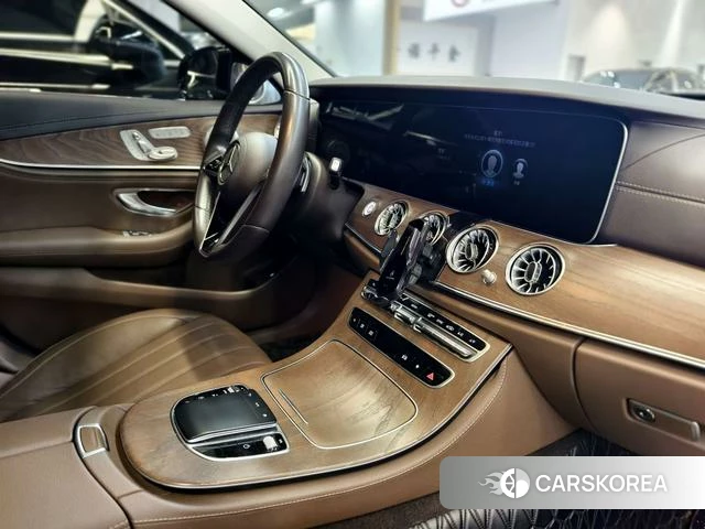 Mercedes-Benz E-class id 4277640 из Китая 14