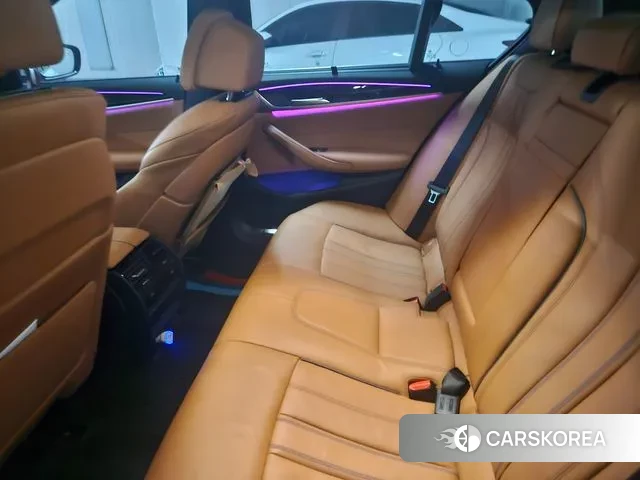 BMW 5 Series (G30) id 3499159 из Кореи 19