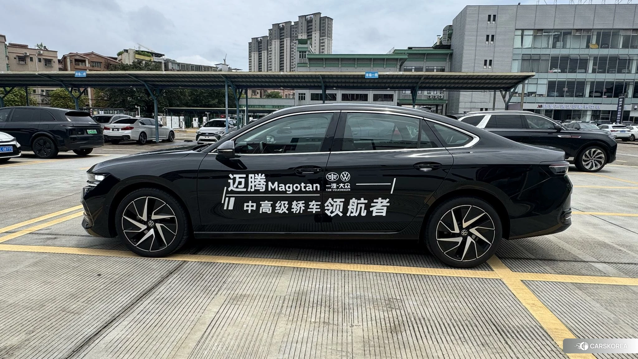 Volkswagen Magotan id 4486331 из Китая 21