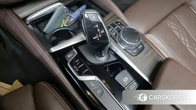 BMW 5 Series (G30) id 3202918 из Кореи 19