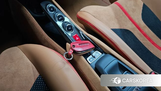 Ferrari F8 Spider id 3832646 из Кореи 19