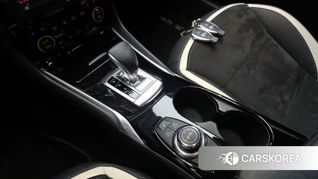 Infiniti Q30 id 3893763 из Кореи 19