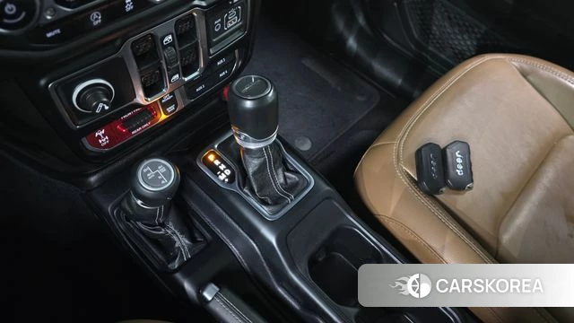 Jeep Gladiator (JT) id 3923358 из Кореи 19